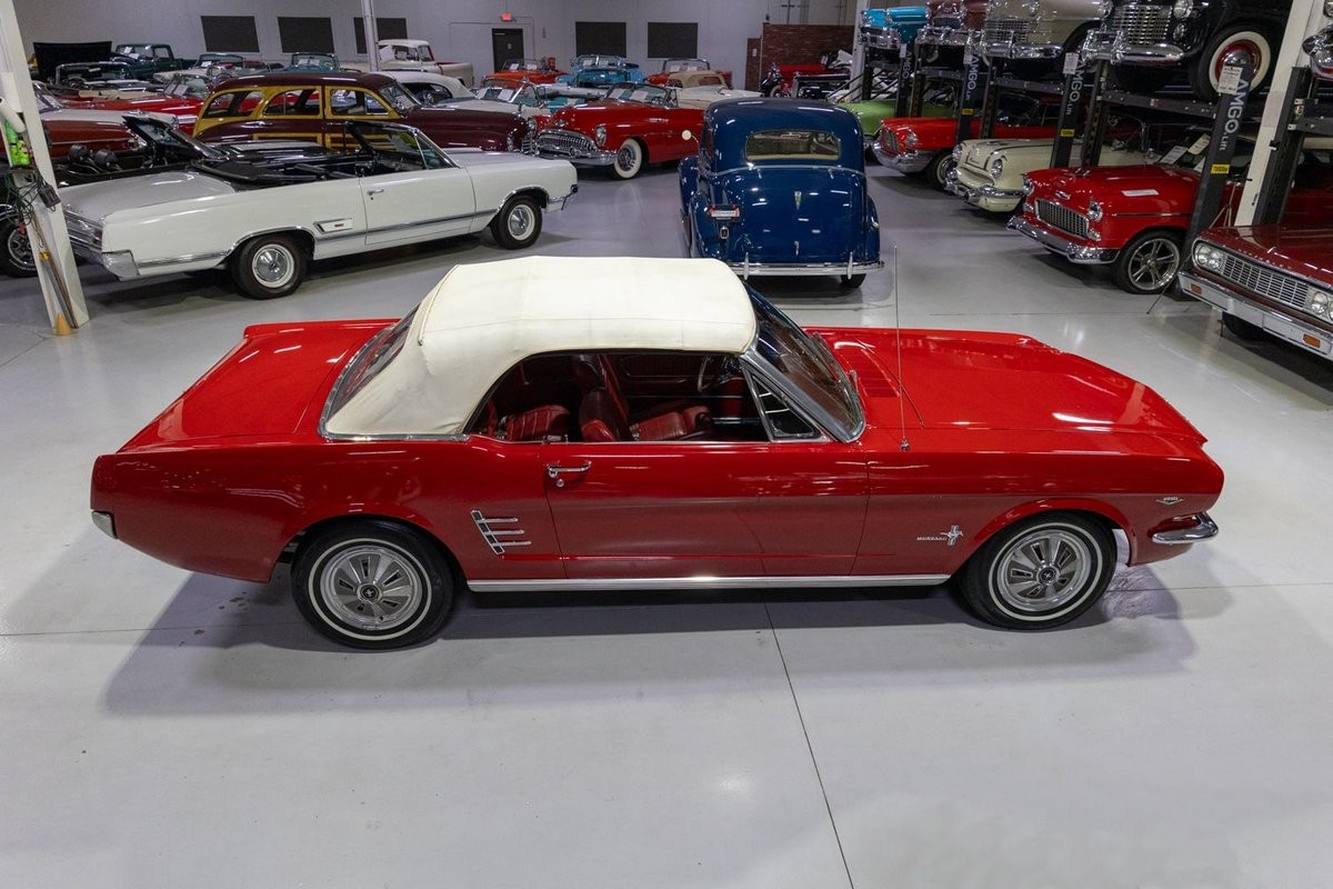 Ford-Mustang-1966-Convertible-15