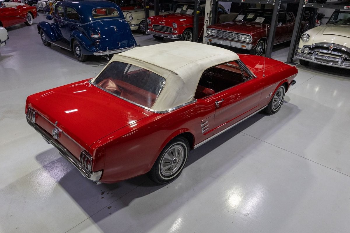 Ford-Mustang-1966-Convertible-16