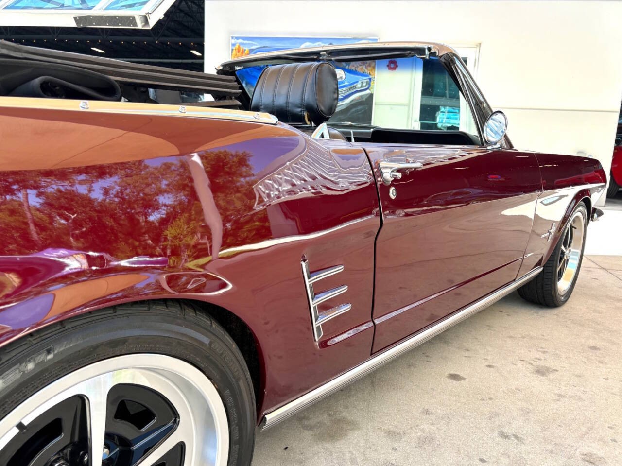Ford-Mustang-1966-Convertible-17