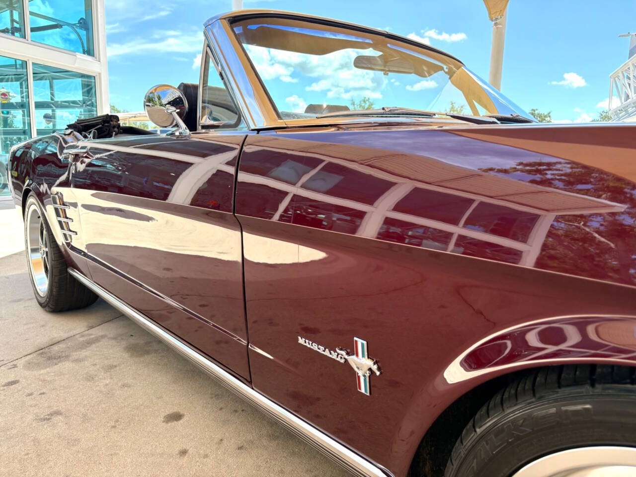 Ford-Mustang-1966-Convertible-18