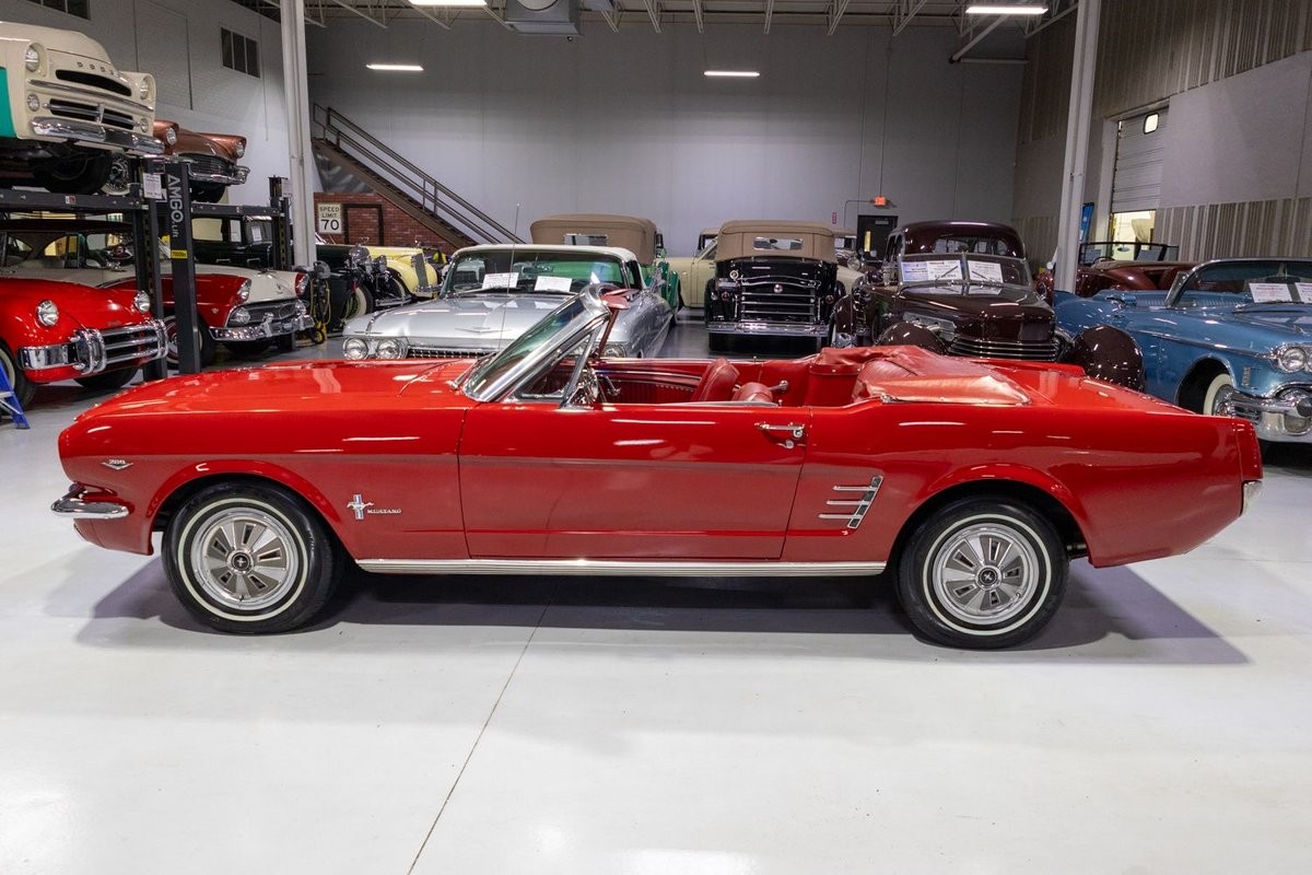 Ford-Mustang-1966-Convertible-27