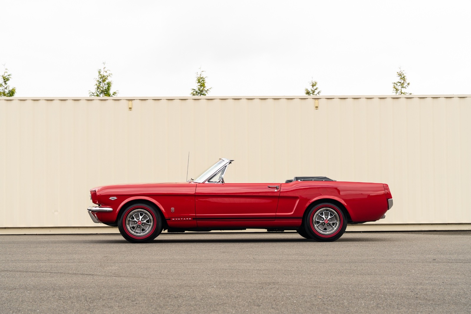 Ford-Mustang-1966-Convertible-3