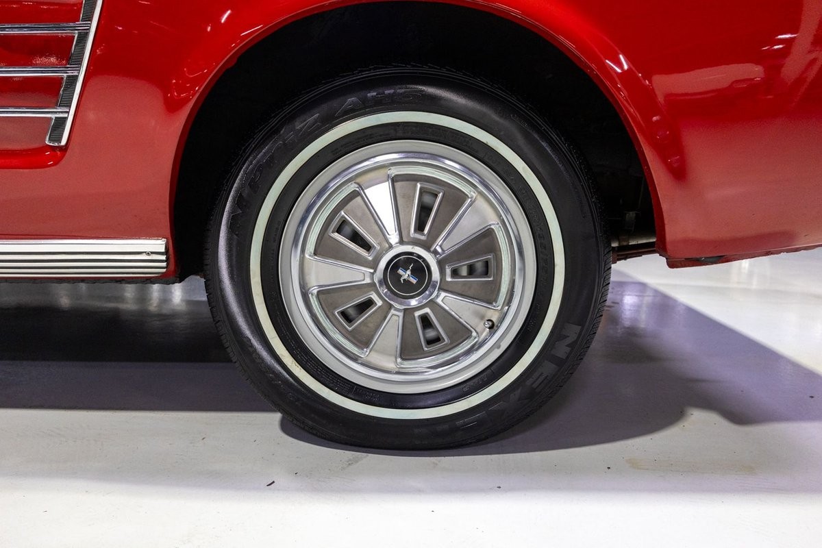 Ford-Mustang-1966-Convertible-39