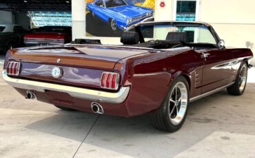 Ford-Mustang-1966-Convertible-4