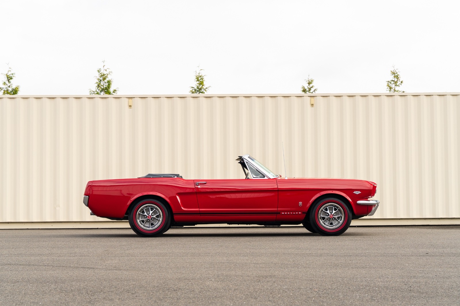 Ford-Mustang-1966-Convertible-7
