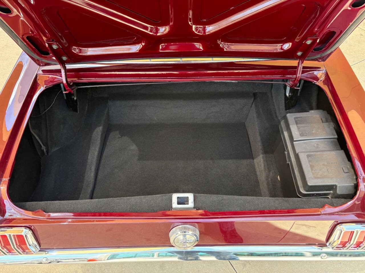 Ford-Mustang-1966-Convertible-7