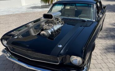 Ford-Mustang-1966-Coupe-1