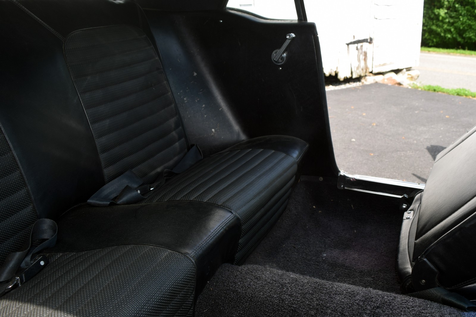Ford-Mustang-1966-Coupe-12