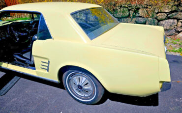 Ford-Mustang-1966-Coupe-3