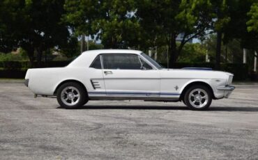 Ford-Mustang-1966-Coupe-4