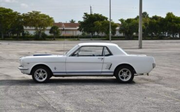 Ford-Mustang-1966-Coupe-5