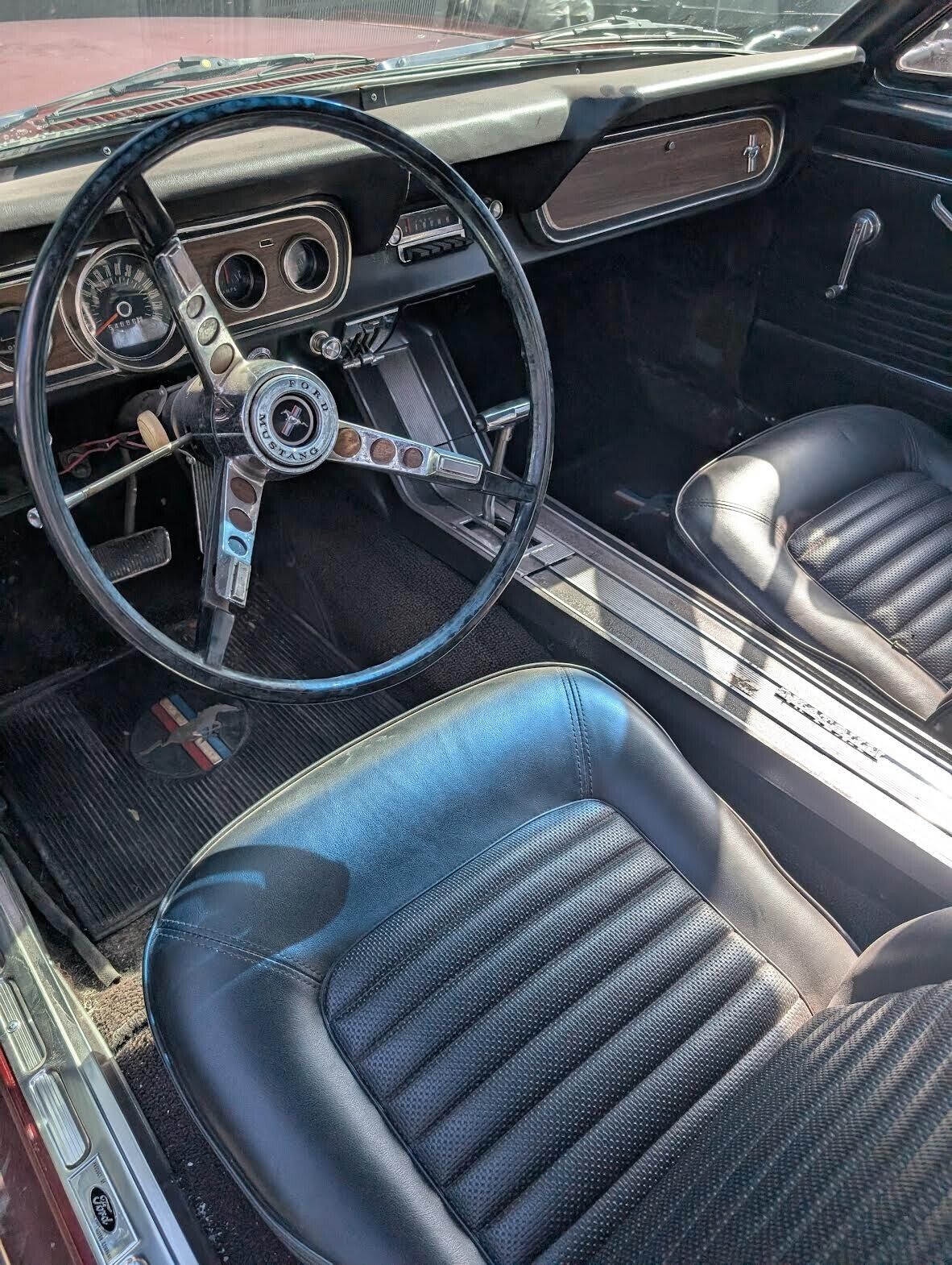 Ford-Mustang-1966-Coupe-8