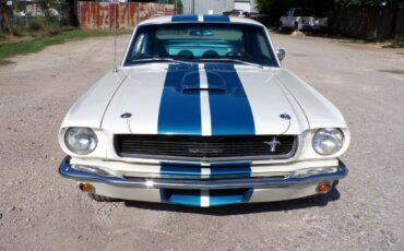 Ford-Mustang-1966-Fastback-2