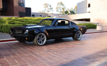 Ford-Mustang-1966-Fastback-3