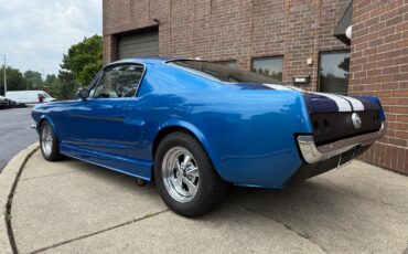 Ford-Mustang-1966-Fastback-3