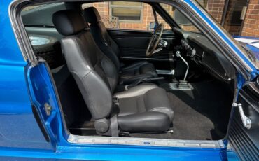 Ford-Mustang-1966-Fastback-37