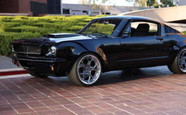 Ford-Mustang-1966-Fastback-4