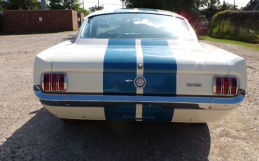 Ford-Mustang-1966-Fastback-5