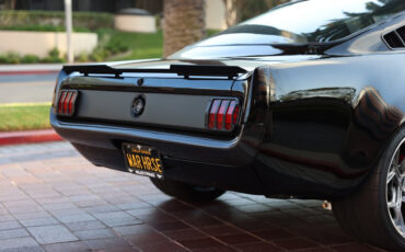 Ford-Mustang-1966-Fastback-7