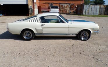 Ford-Mustang-1966-Fastback-7