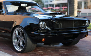 Ford-Mustang-1966-Fastback-9