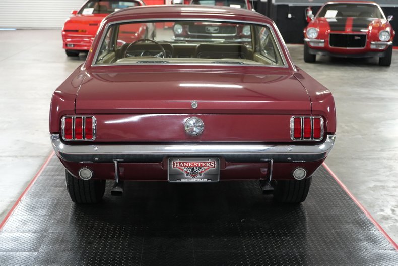 Ford-Mustang-1966-Maroon-Tan-4