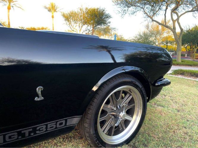 Ford-Mustang-1966-Raven-Gloss-BlackSi-18