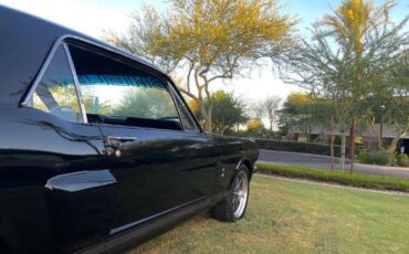 Ford-Mustang-1966-Raven-Gloss-BlackSi-3