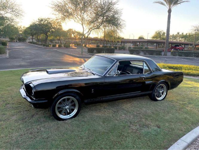 Ford-Mustang-1966-Raven-Gloss-BlackSi-6