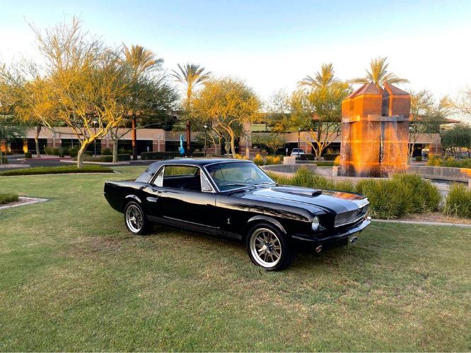 Ford-Mustang-1966-Raven-Gloss-BlackSi-7