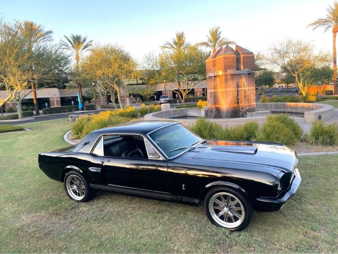 Ford-Mustang-1966-Raven-Gloss-BlackSi-8