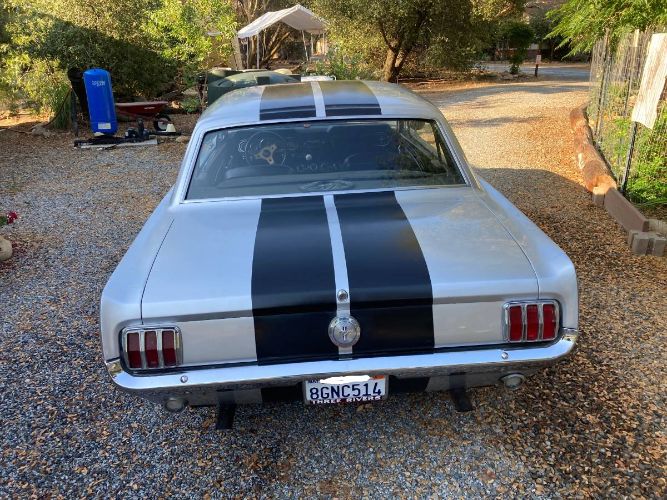 Ford-Mustang-1966-Silver-1