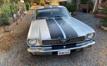 Ford-Mustang-1966-Silver-3