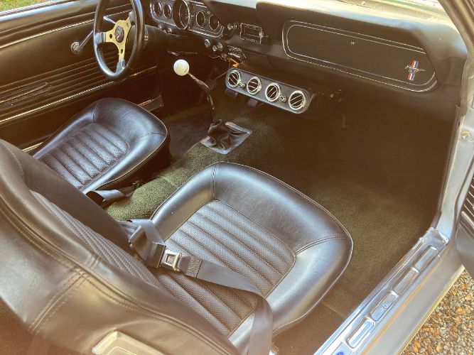 Ford-Mustang-1966-Silver-5