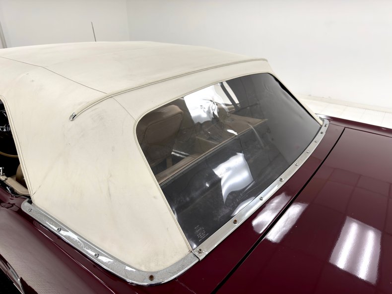 Ford-Mustang-1966-Vintage-Burgundy-Parchment-8