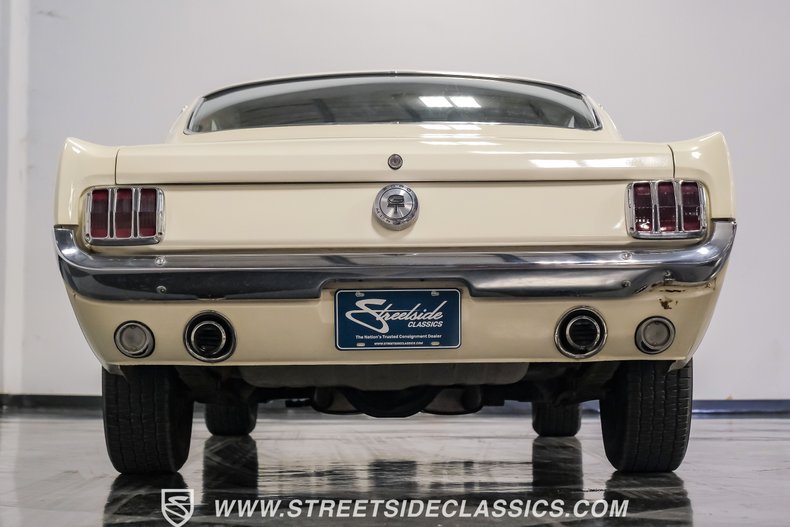 Ford-Mustang-1966-WImbledon-White-Red-33