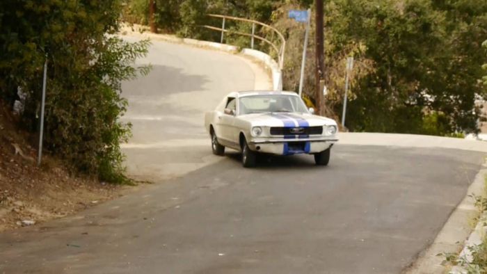 Ford-Mustang-1966-White-10