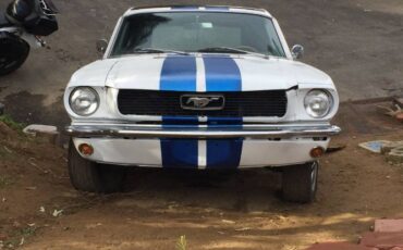 Ford-Mustang-1966-White-19