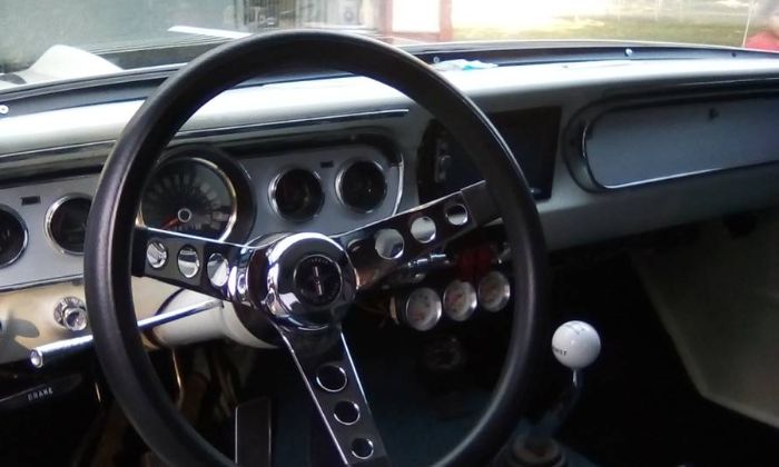 Ford-Mustang-1966-White-2