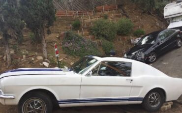 Ford-Mustang-1966-White-20