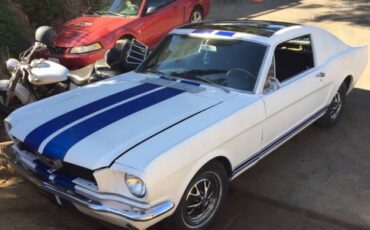 Ford-Mustang-1966-White