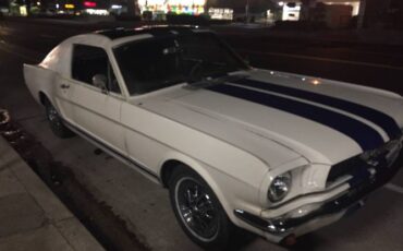 Ford-Mustang-1966-White-7