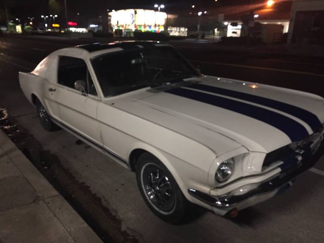 Ford-Mustang-1966-White-7