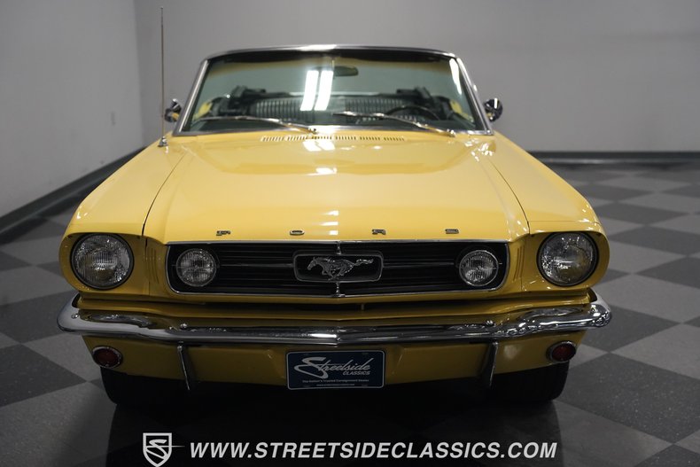 Ford-Mustang-1966-Yellow-Black-27