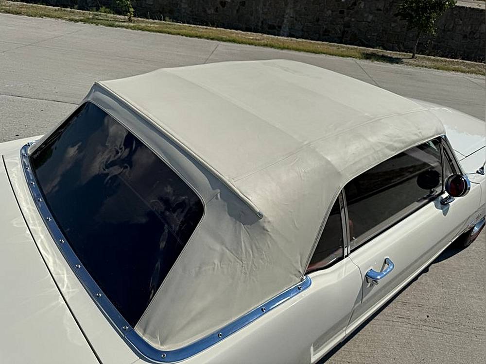 Ford-Mustang-1966-white-15