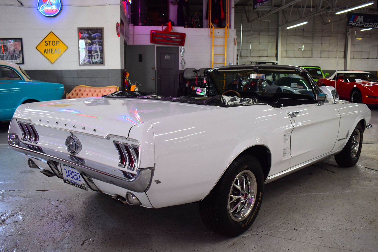 Ford-Mustang-1967-10