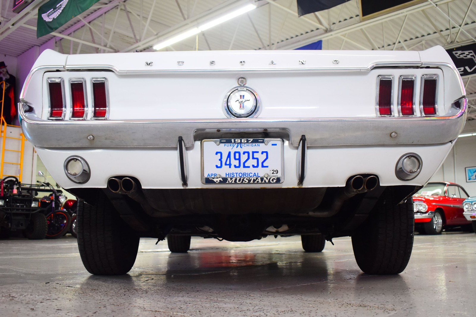 Ford-Mustang-1967-15