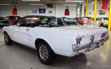 Ford-Mustang-1967-16