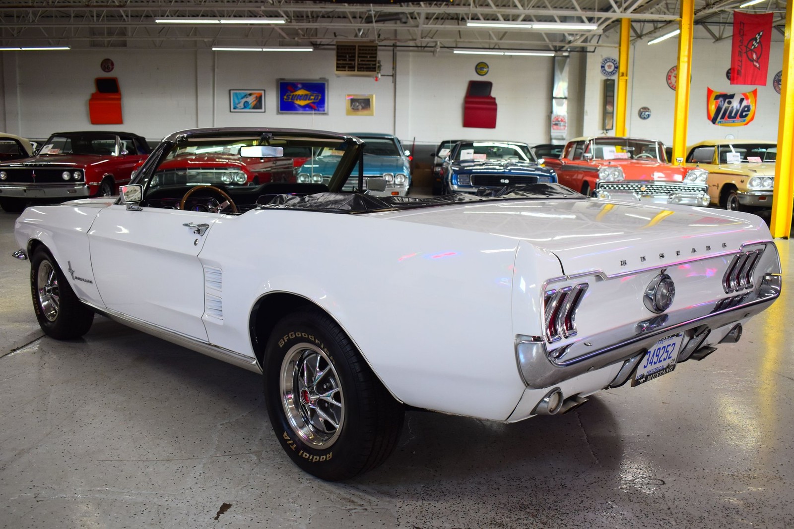 Ford-Mustang-1967-16