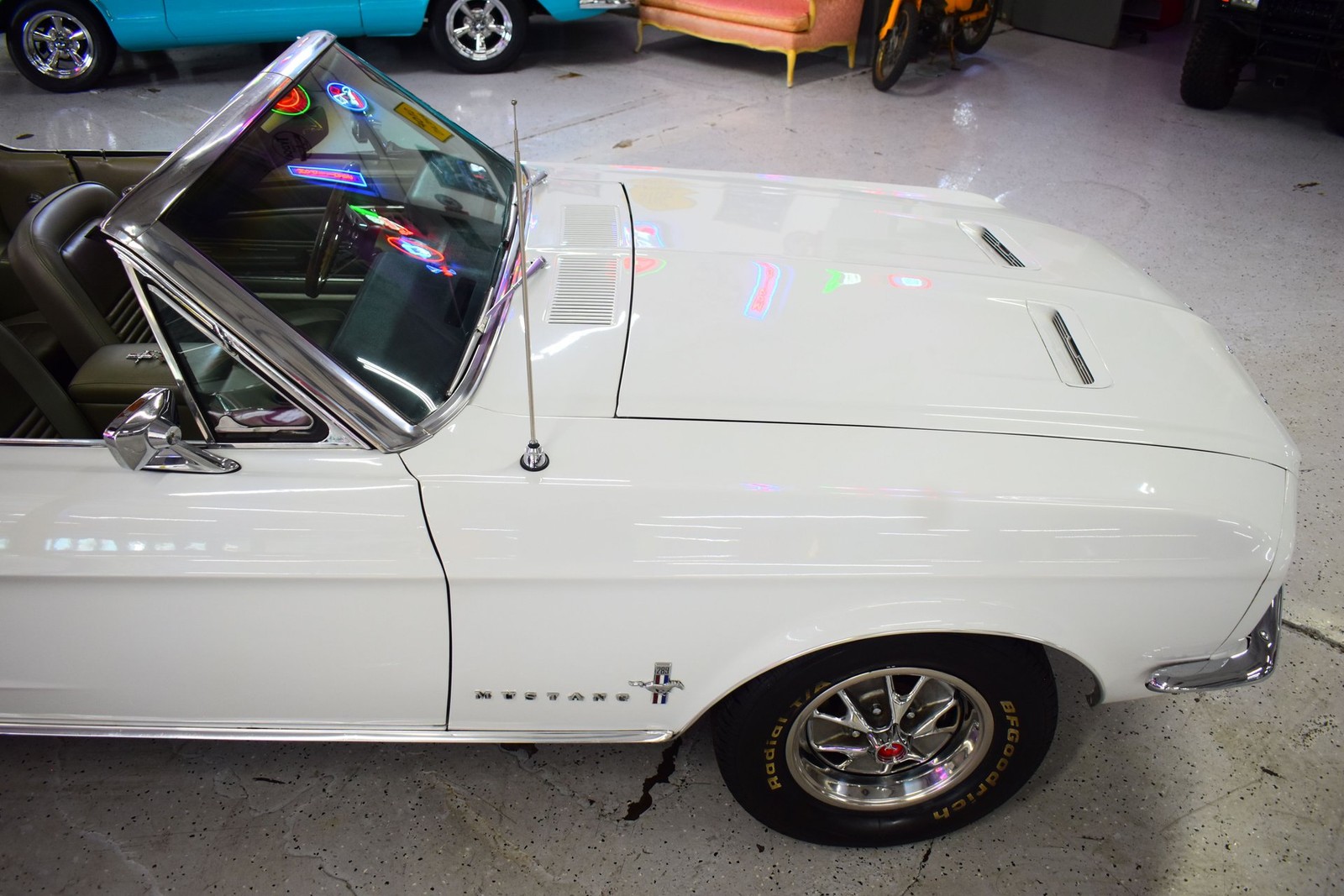 Ford-Mustang-1967-4